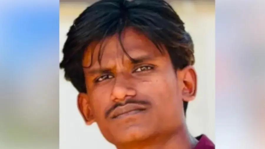 ഫുട്ബോൾ കളിക്കിടെ പാമ്പുകടിയേറ്റ്‌ വിദ്യാർഥി മരിച്ചു